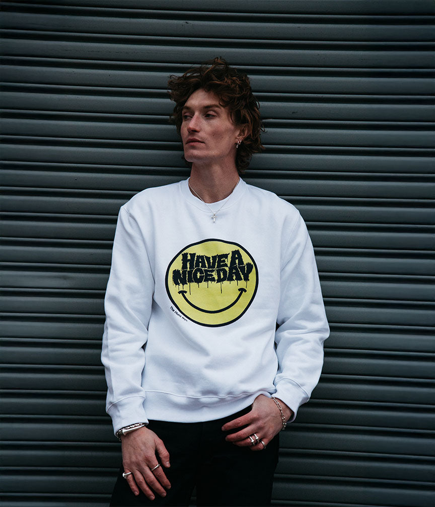 model with have a nice day 