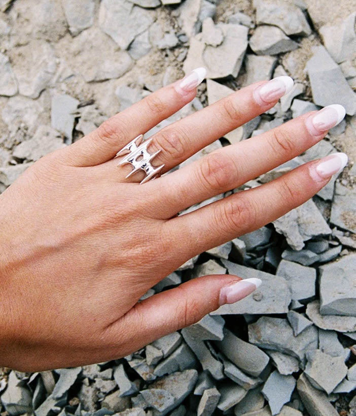 blade ring 2 on model hand