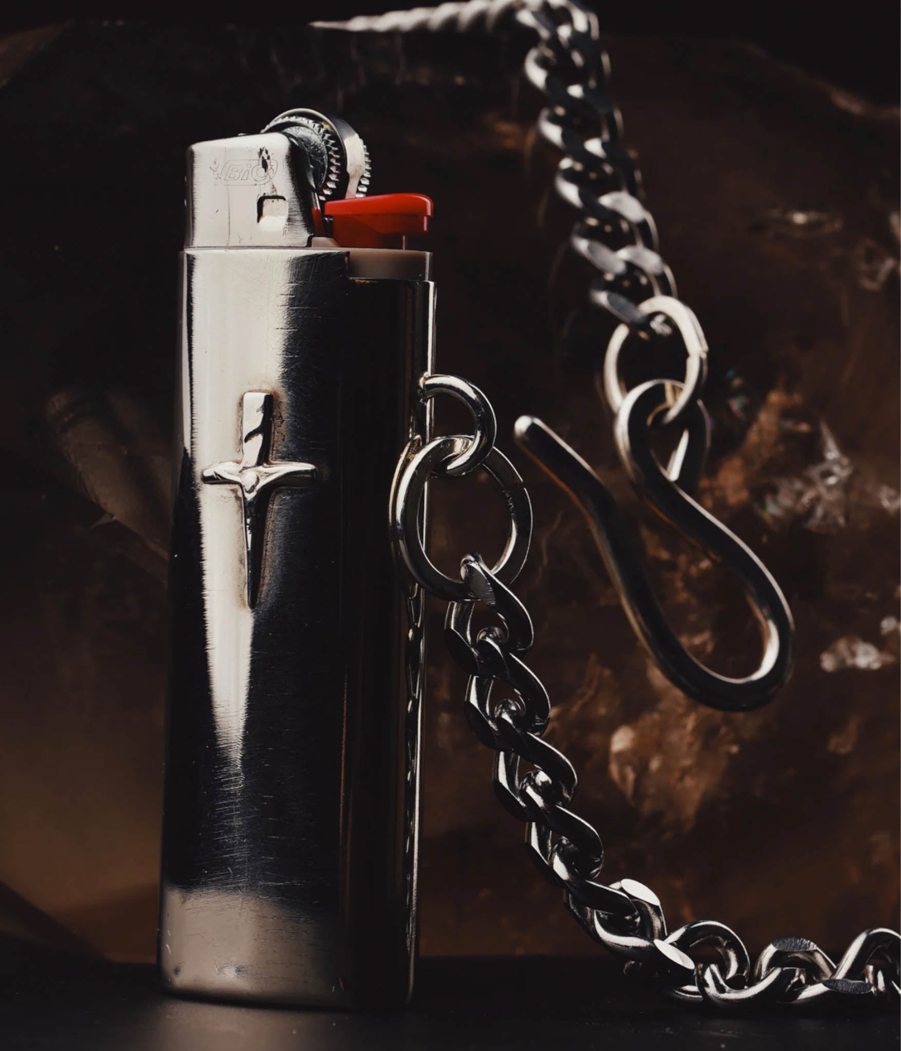 CRUCIFIX LIGHTER CHAIN – THE HUNT