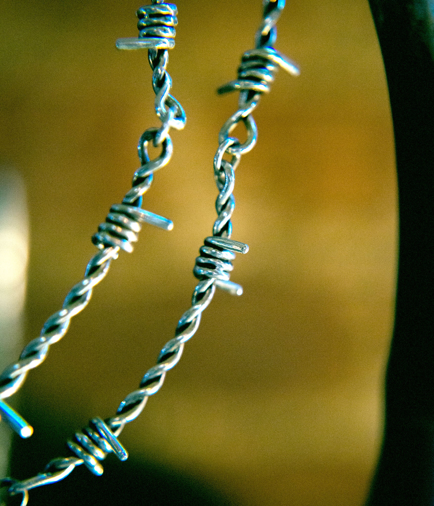 Chocker Wire BARBED WIRE CHOKER – THE HUNT
