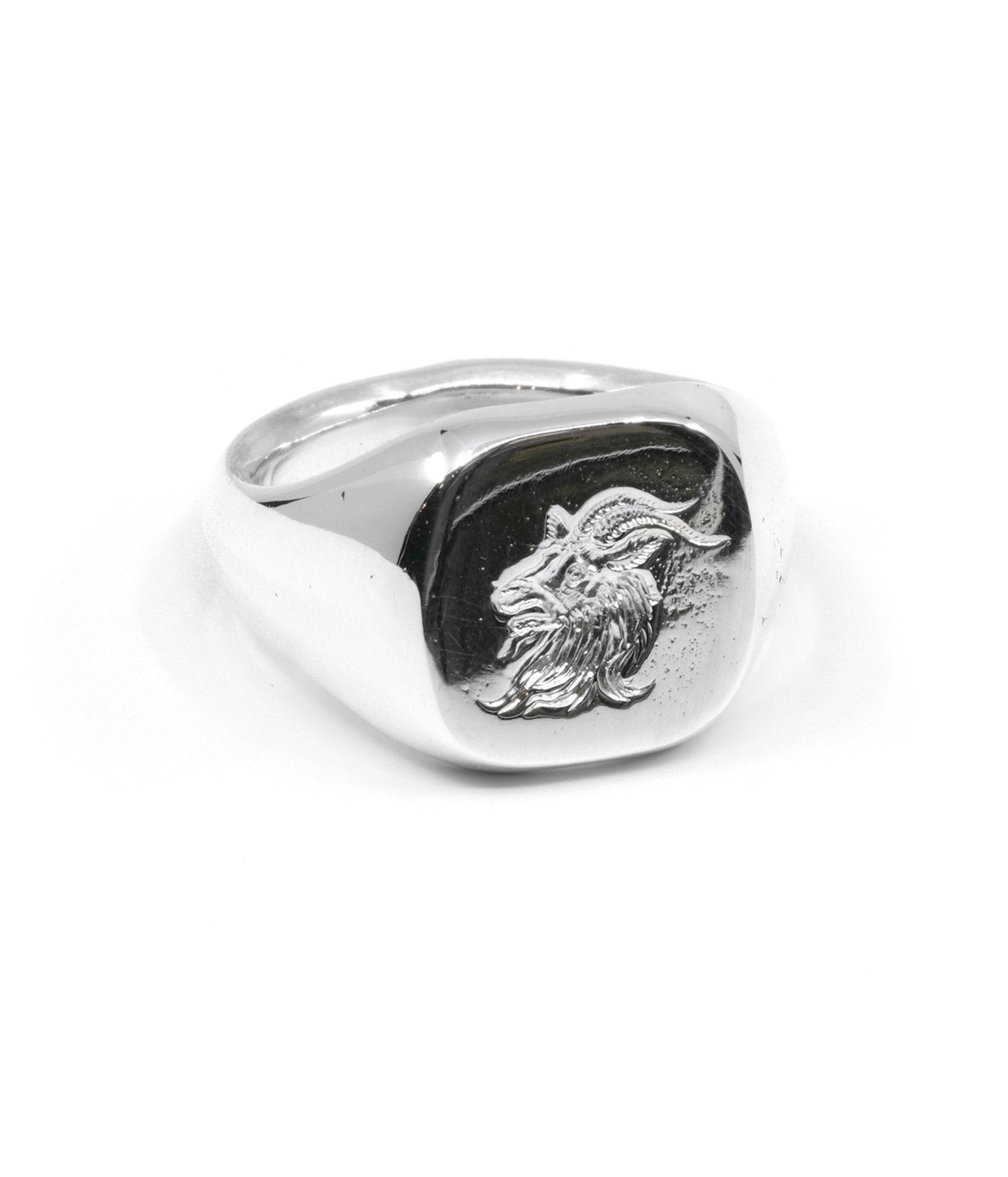 Goat Signet Ring – The Hunt