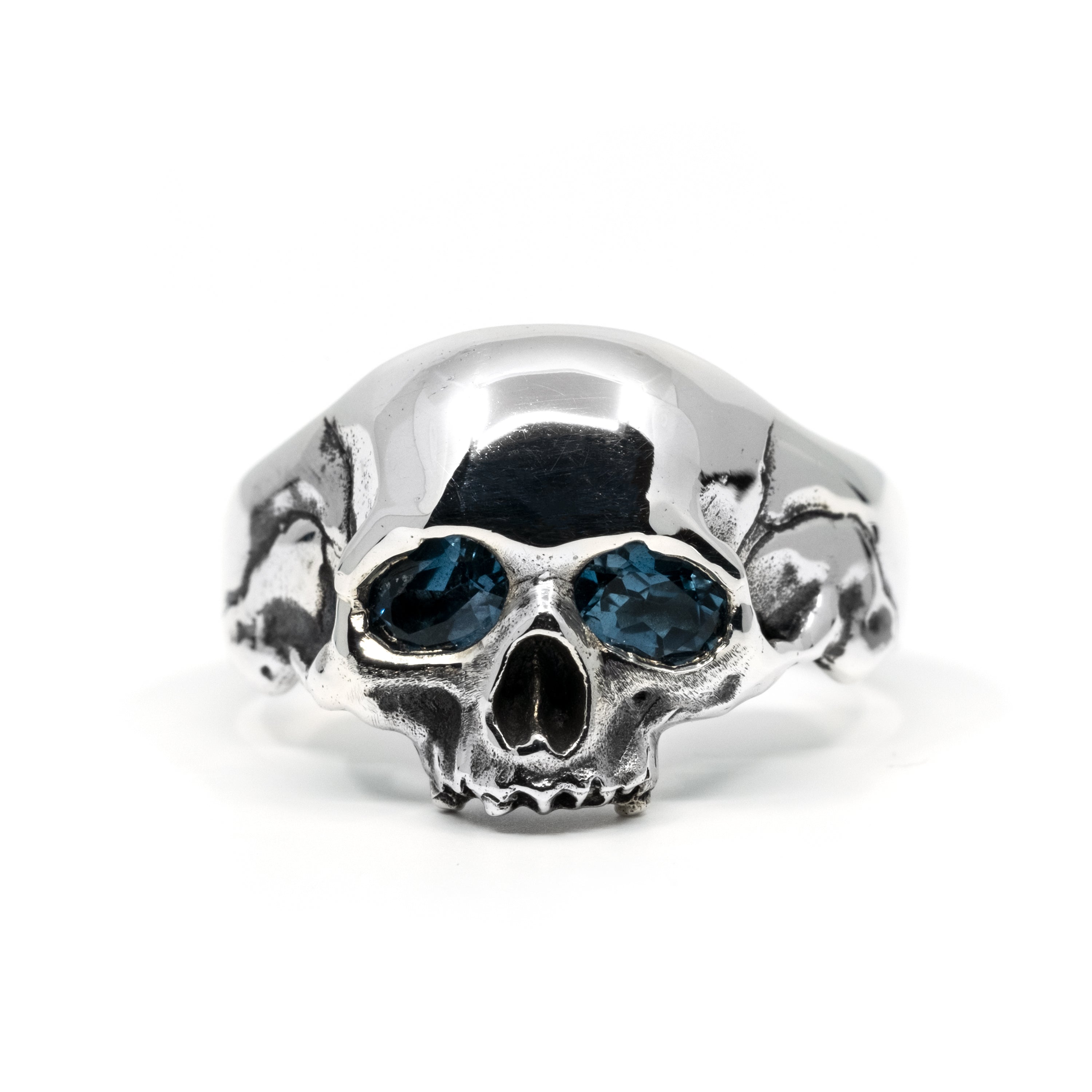 Anatomical Skull With Gemstone Eyes Ring - The Hunt