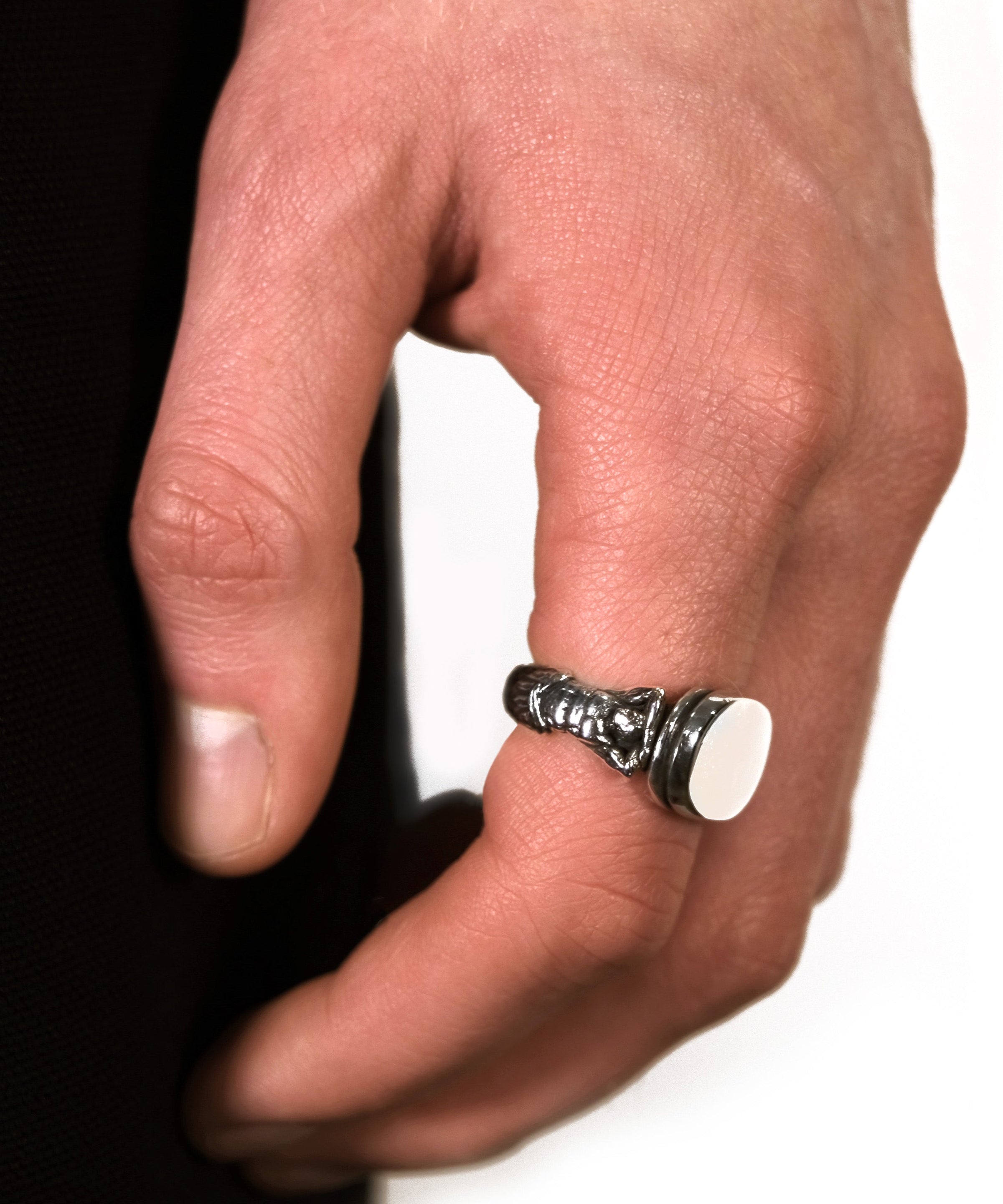 Atlas Ring – The Hunt