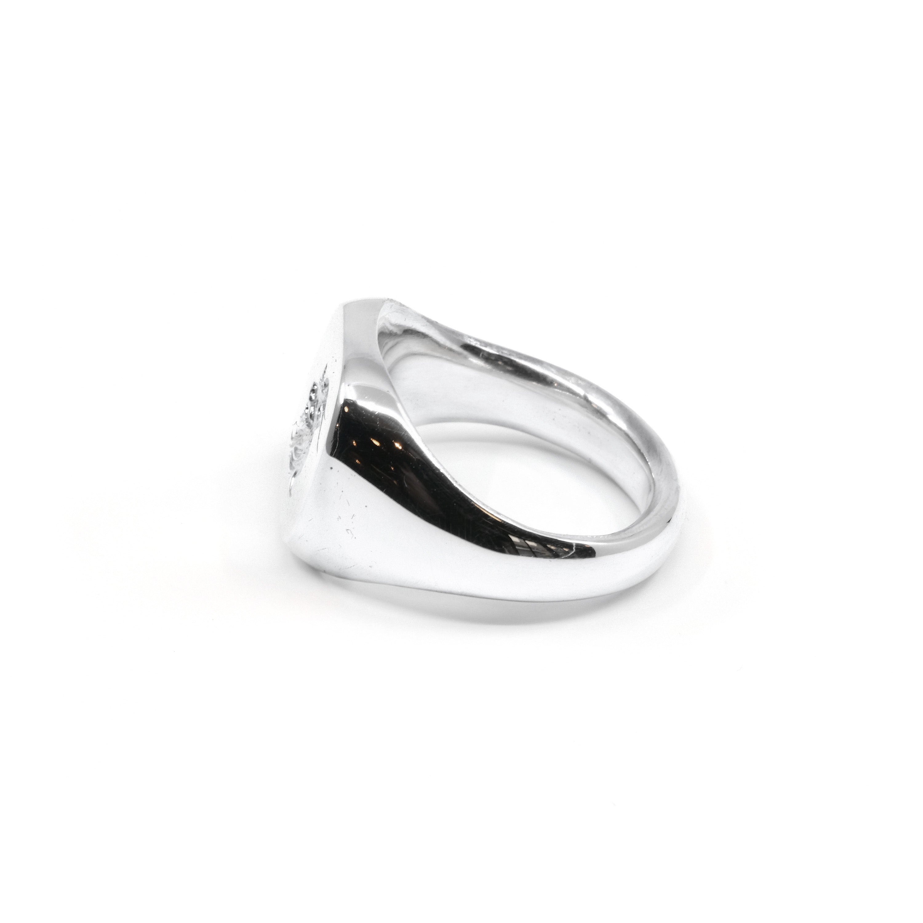 Black Bird Signet Ring – The Hunt