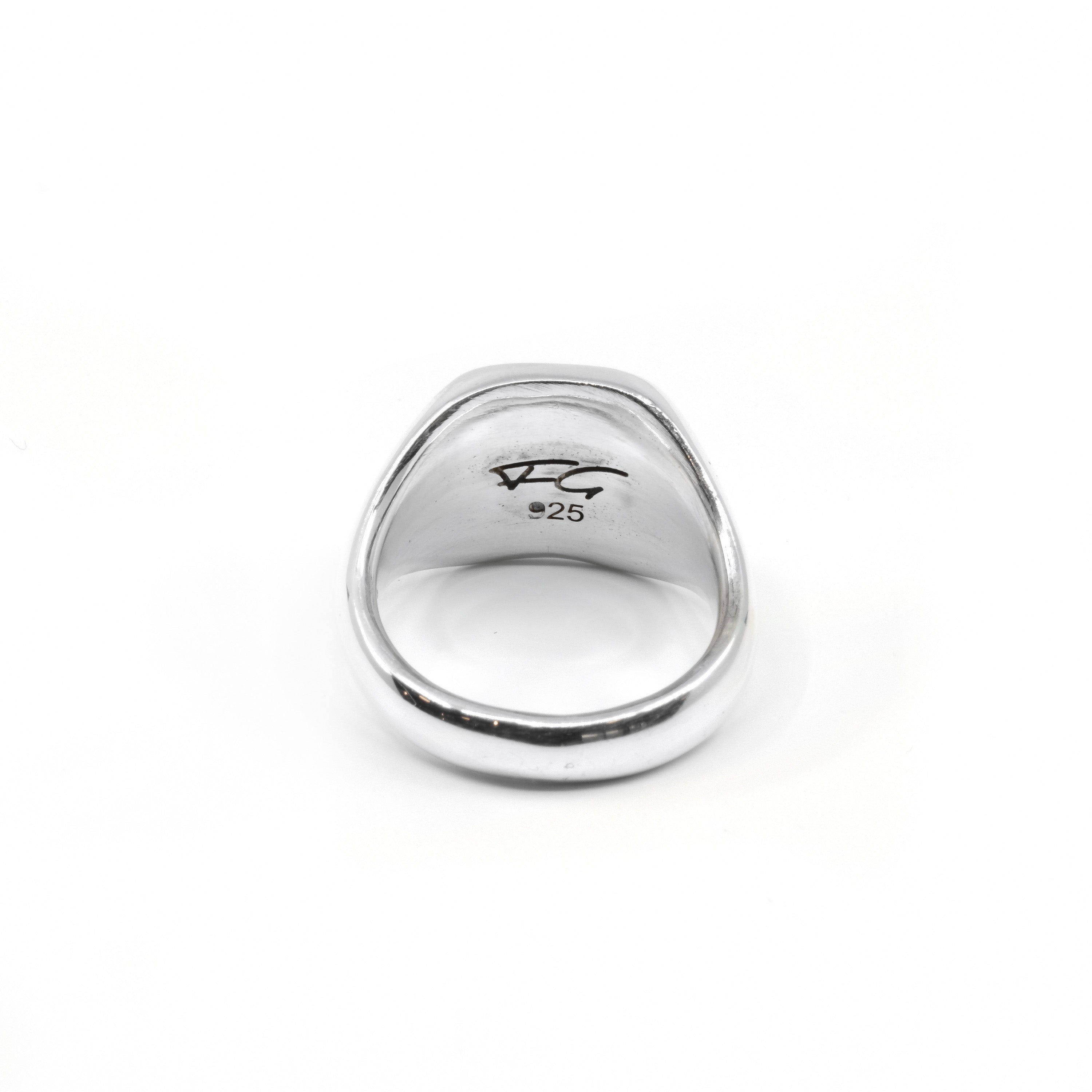 Black Bird Signet Ring – The Hunt