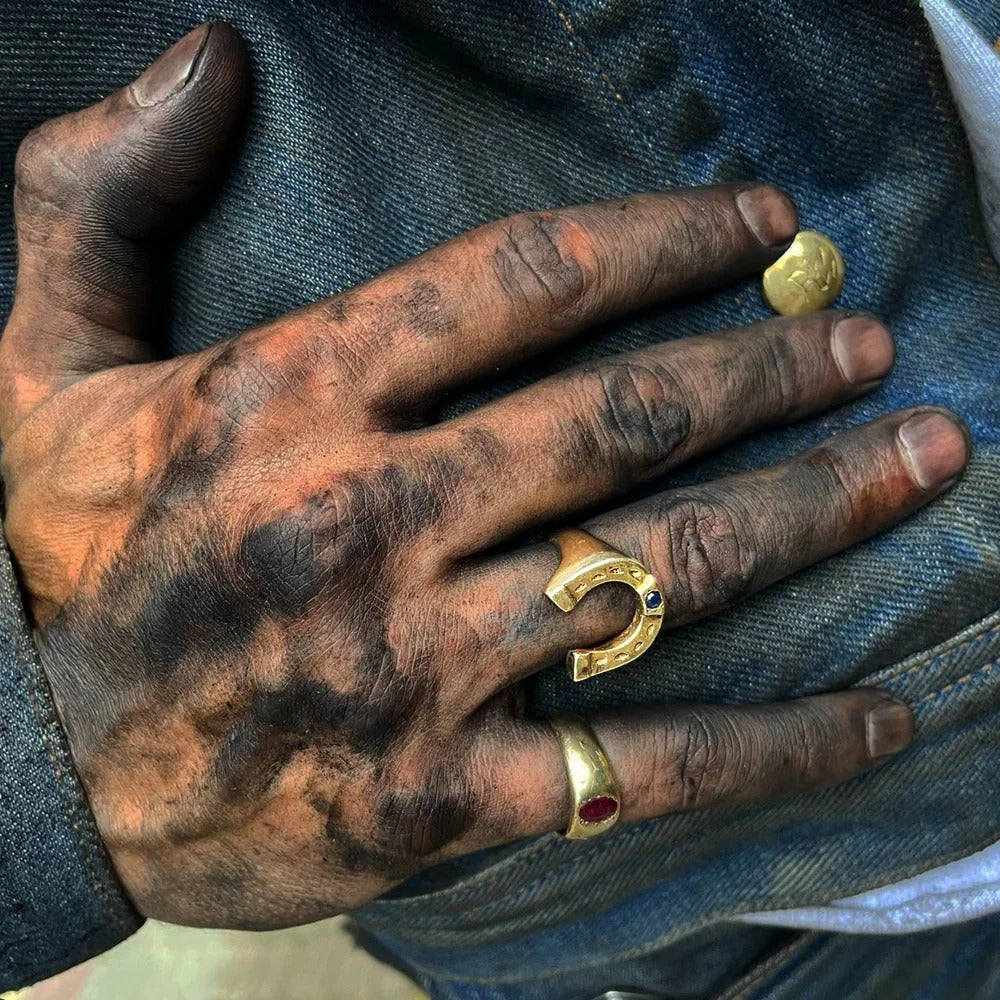 Gold Herradura Ring - The Hunt