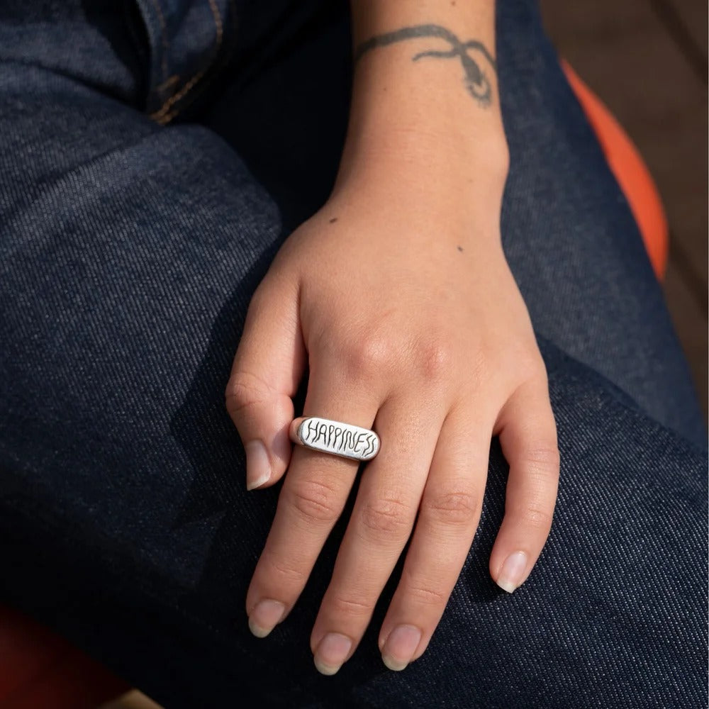 Happiness Ring  – The Hunt
