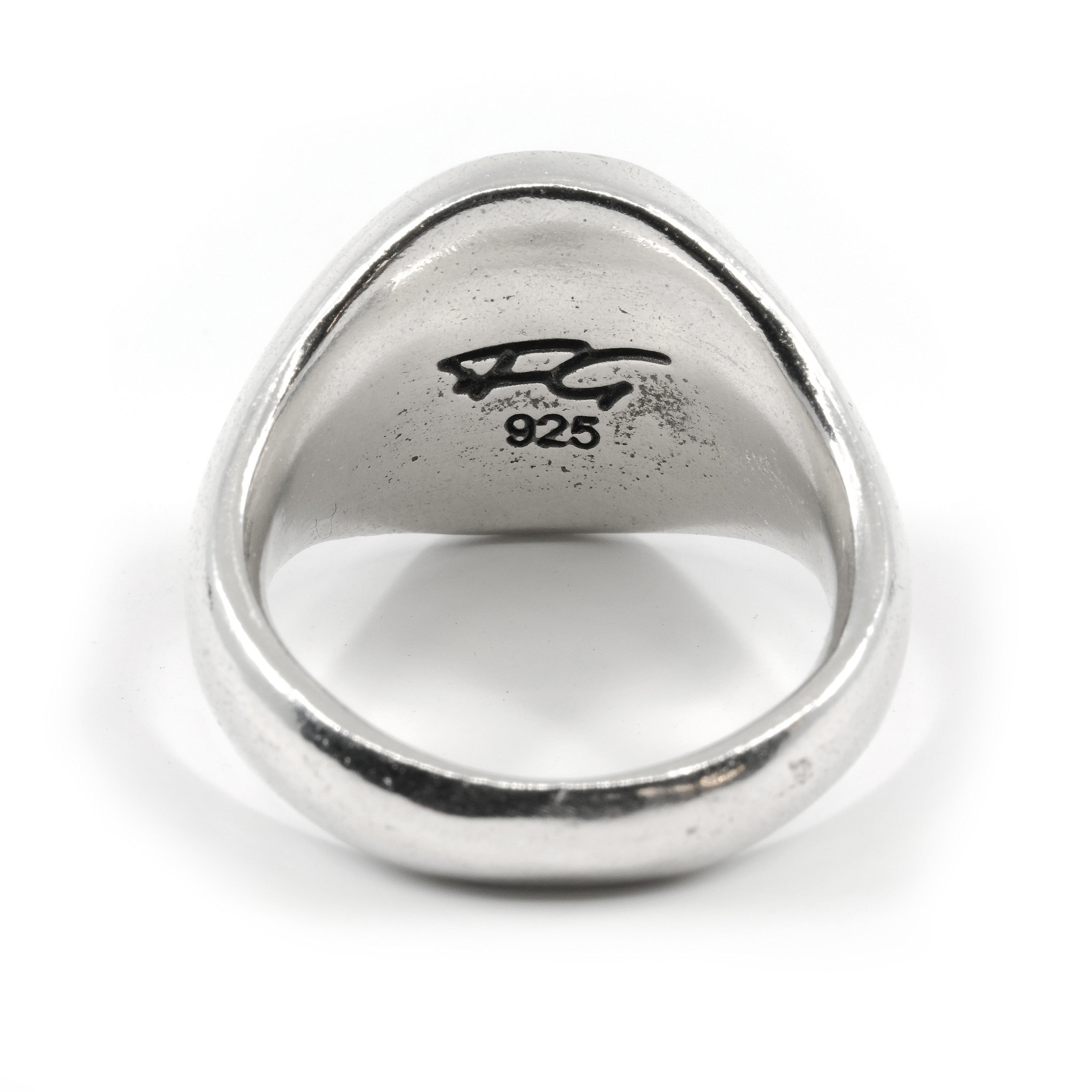 Oval Signet Ring - The Hunt