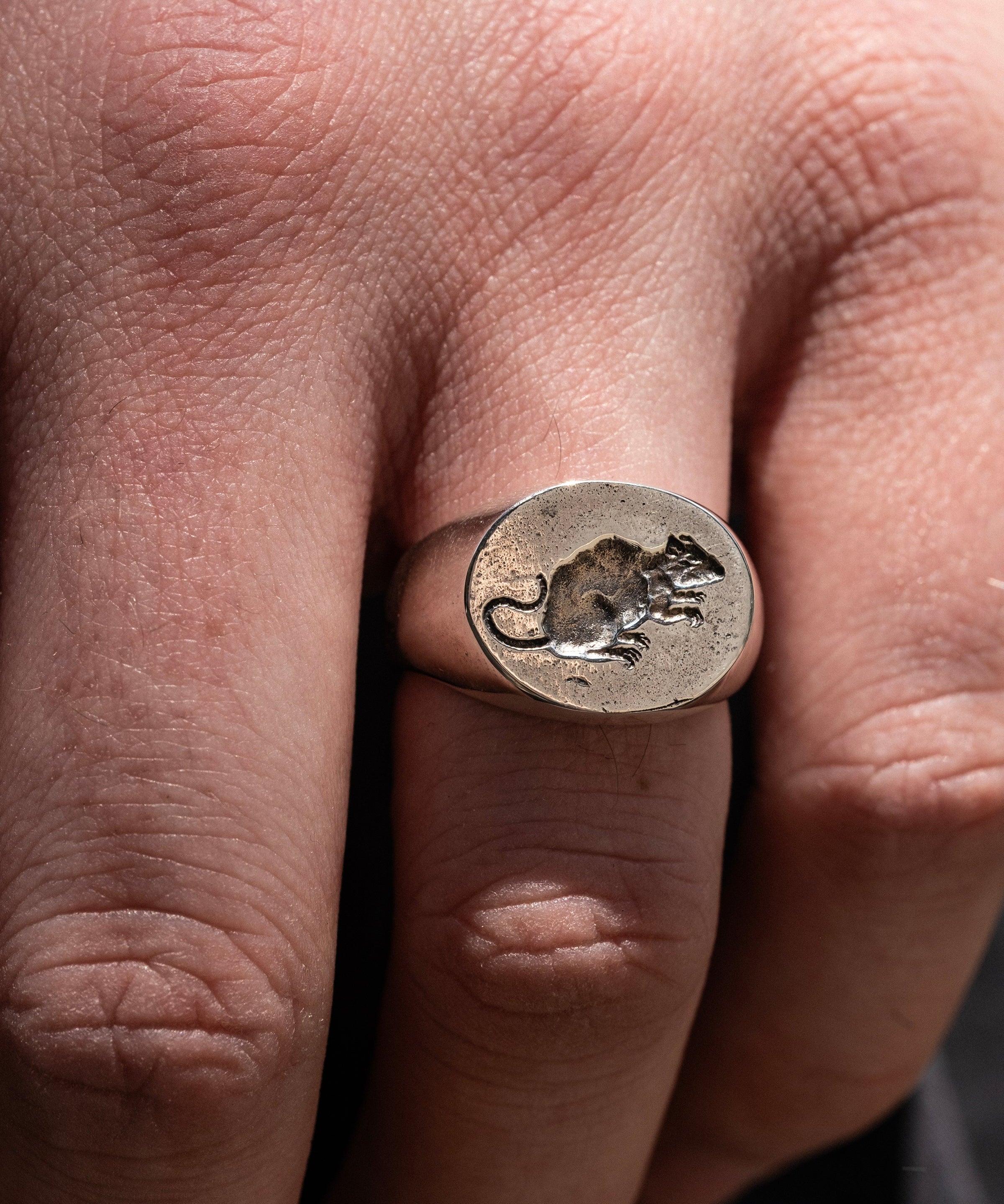 Rat Signet Ring – The Hunt