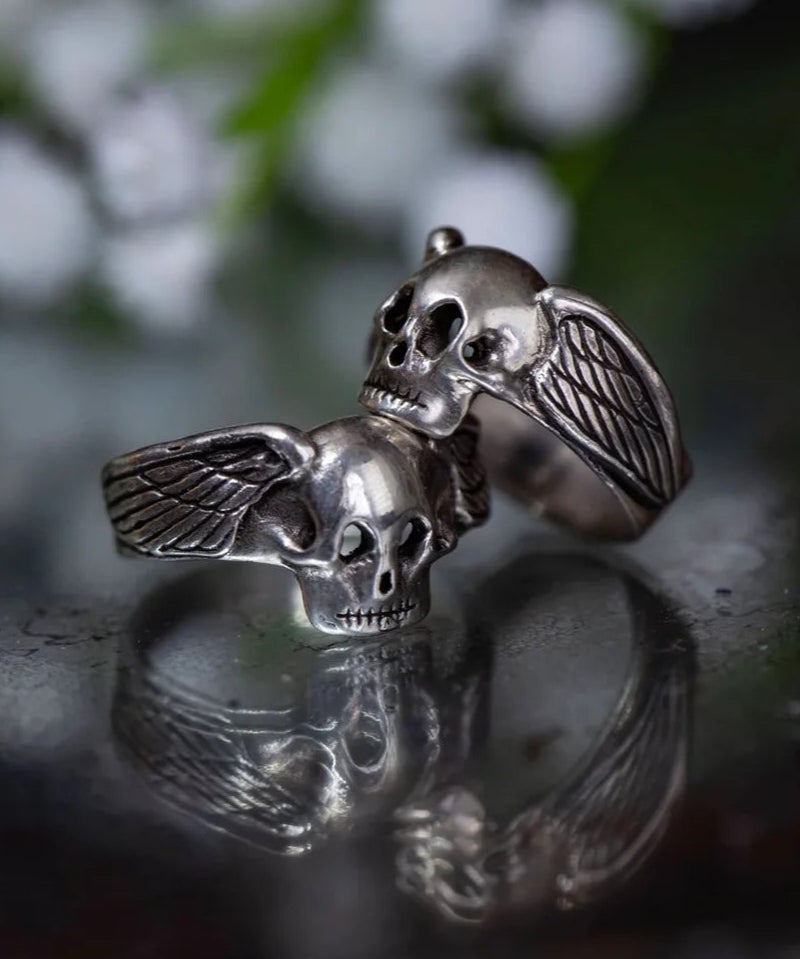 Rip Skull Ring – The Hunt