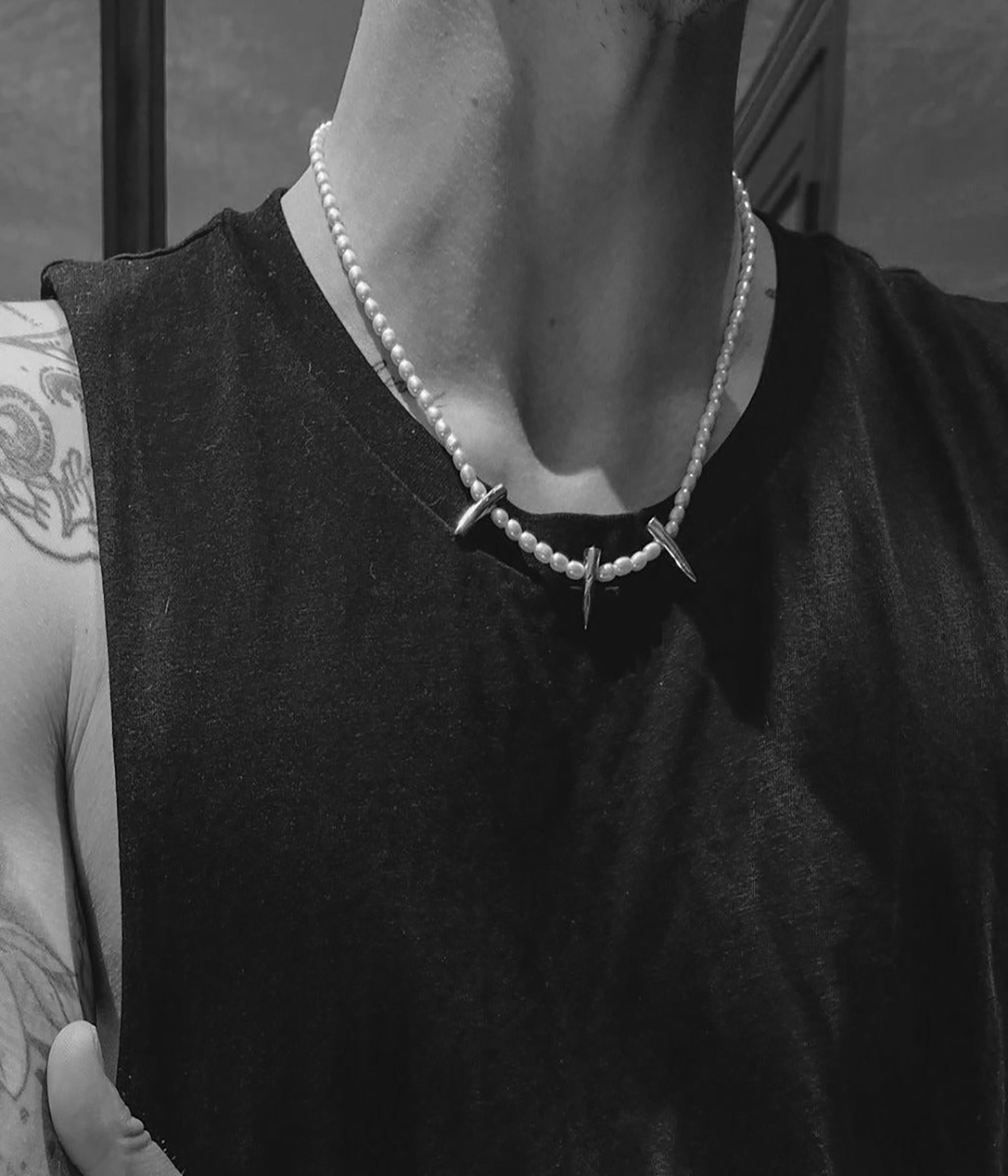 Spike Pearl Necklace _ Thehunt