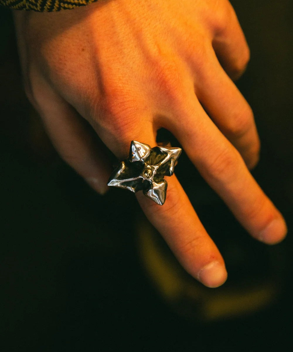 Trapa Natan Seed Ring – The Hunt