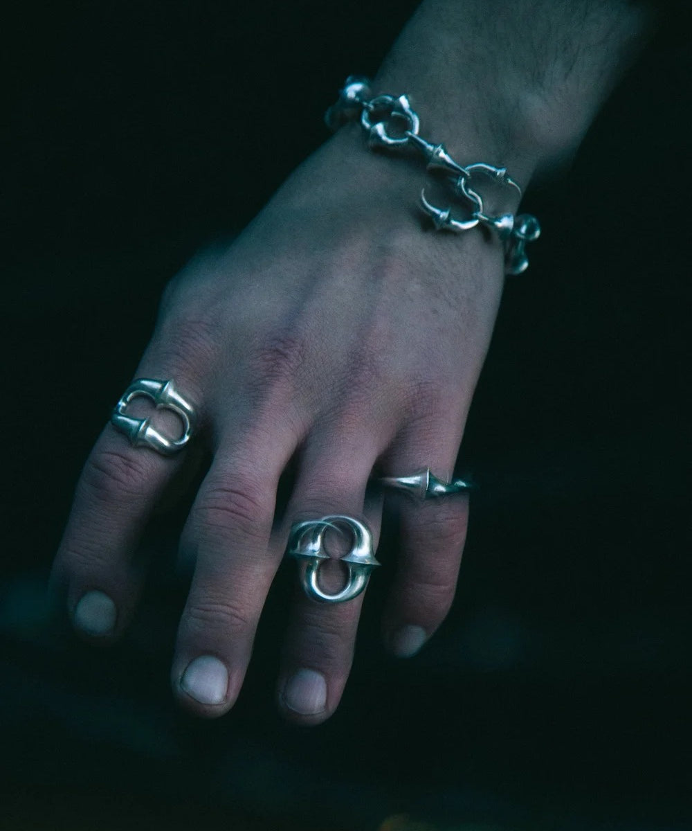 Yinaika Ring - The Hunt